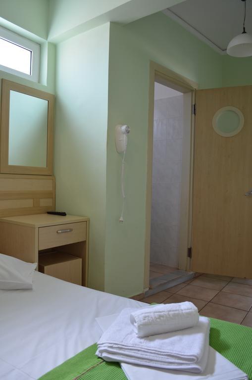 Fontana Rooms Митилини Номер фото