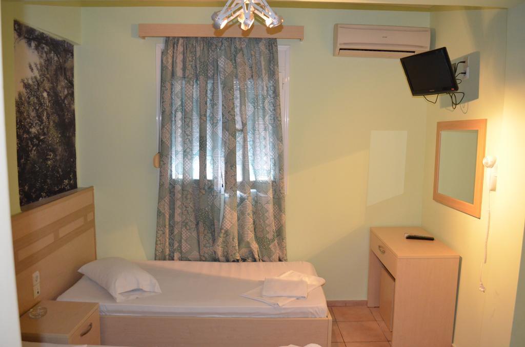 Fontana Rooms Митилини Номер фото