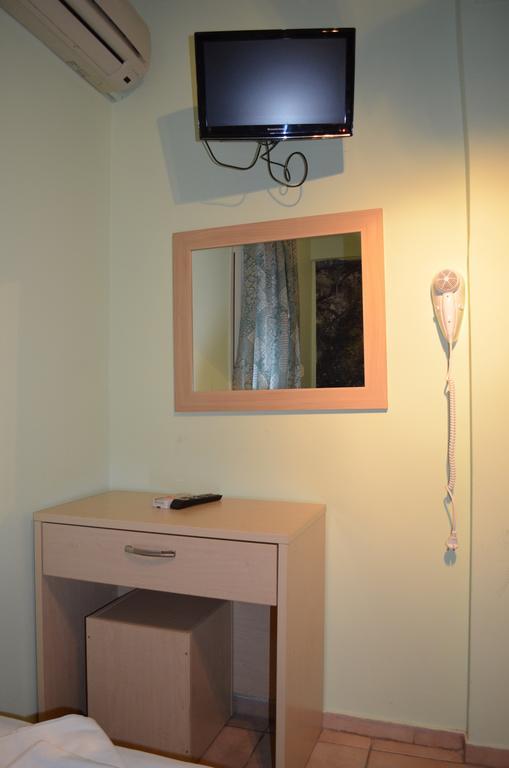 Fontana Rooms Митилини Номер фото