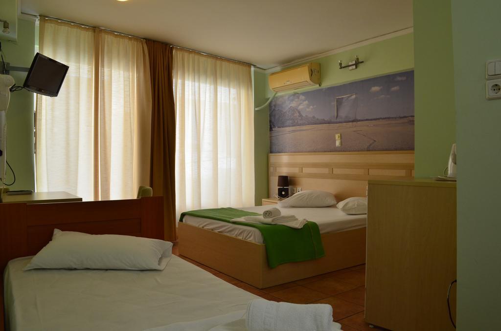 Fontana Rooms Митилини Номер фото